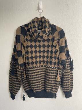 Vintage Boho Max Bradley Black and Tan Geometric Print Cowl Neck Sweater with Ta